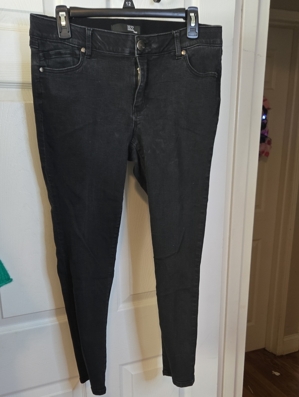 1822 Denim Black Women's Skinny Jeans